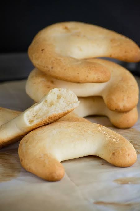 COLOMBIAN PASTRIES (AREPAS DE QUESO, AREPA DE CHOCO, PANES)